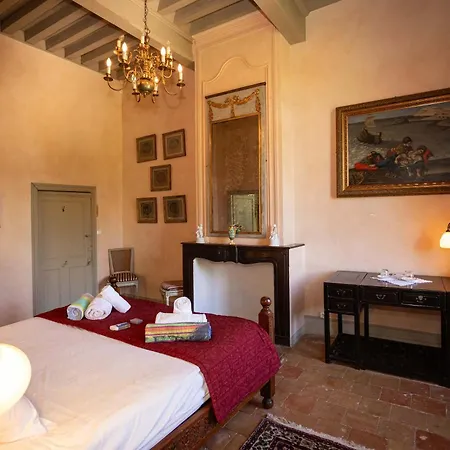 Willa 18th Century Chateau With Stunning Pool & Gardens