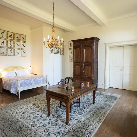 18th Century Chateau With Stunning Pool & Gardens Castelnau-Picampeau