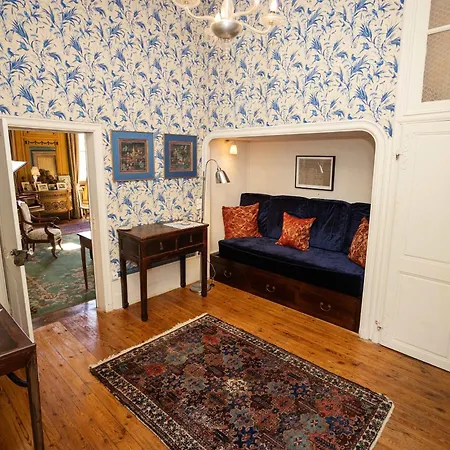 18th Century Chateau With Stunning Pool & Gardens Castelnau-Picampeau