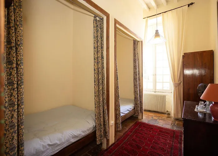 18th Century Chateau With Stunning Pool & Gardens