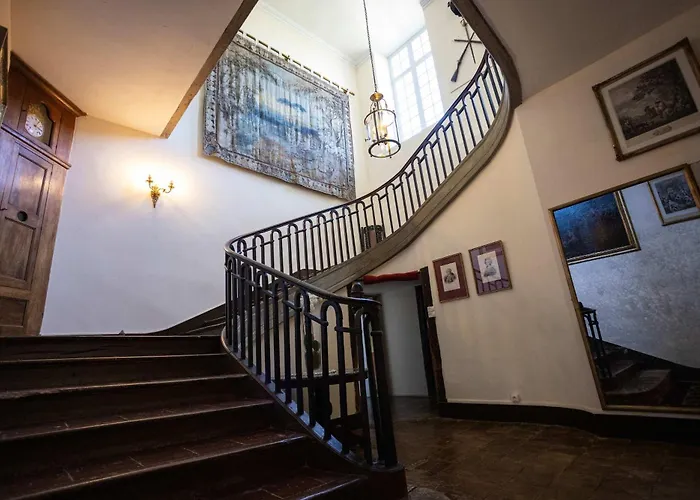 18th Century Chateau With Stunning Pool & Gardens * Castelnau-Picampeau