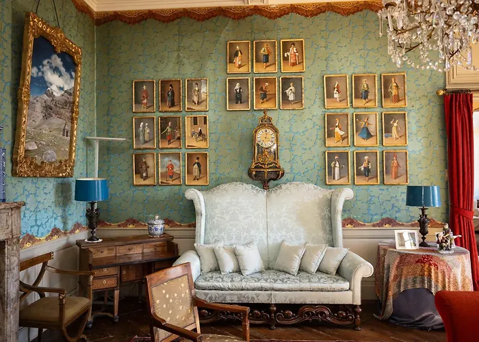 18th Century Chateau With Stunning Pool & Gardens