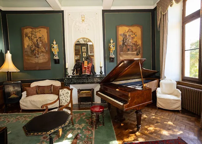 빌라 18th Century Chateau With Stunning Pool & Gardens *